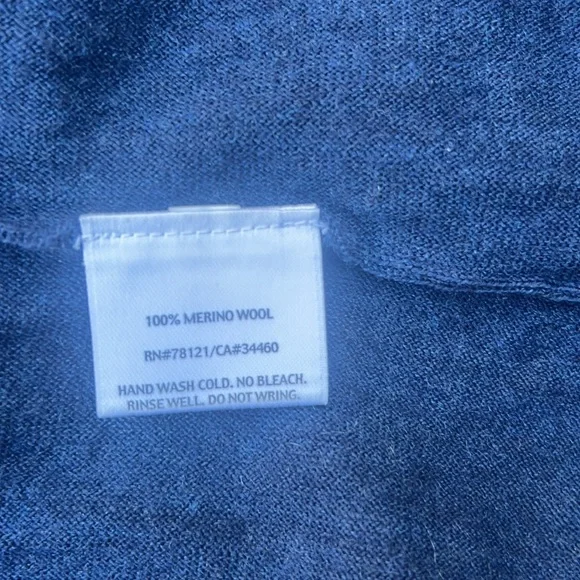 Eileen Fisher NWOT indigo 100% Marino wool classy lightweight long sleeve sz 2P - Picture 7 of 9